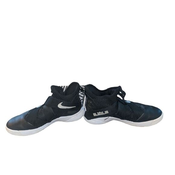 🛍️NIKE LEBRON JAMES SOLDIER BASKETBALL SHOES SIZE 7 - Picture 4 of 4